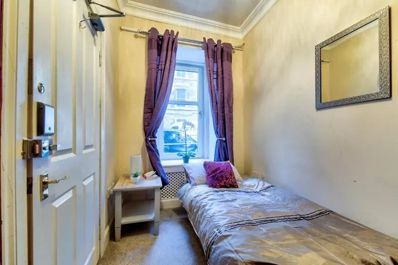 Edinburgh Central Drumdryan Ground Floor Aparthotel 0*,  Regno Unito